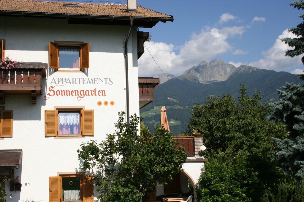 Appartements Sonnengarten Tirolo Luaran gambar