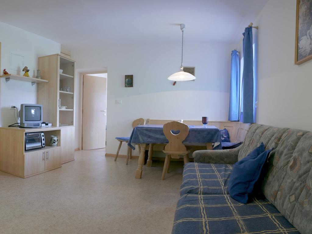 Appartements Sonnengarten Tirolo Bilik gambar